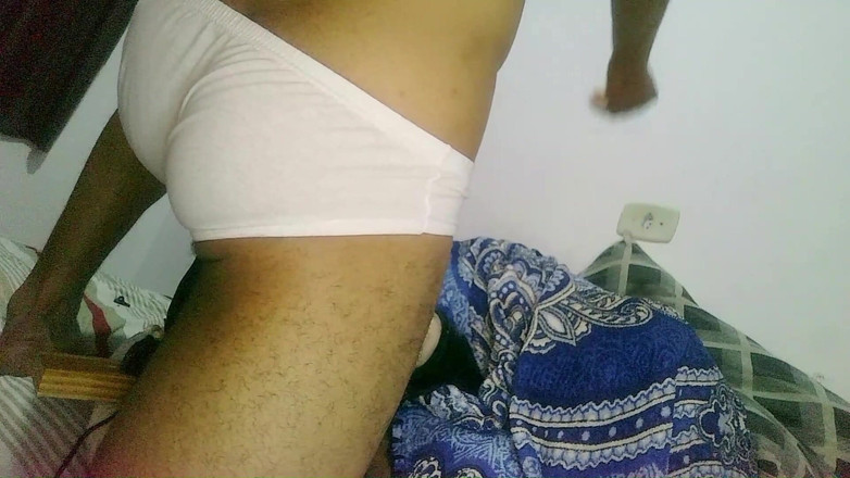 Virtual ToyBoy: Chlupatý nezbedný předvádí