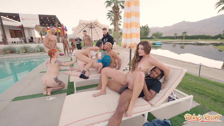 Ricky's Resort: Adria Rae - episod