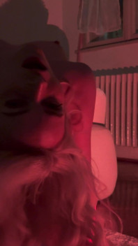 Amber Set up a Cozy Place to Masturbate at Night