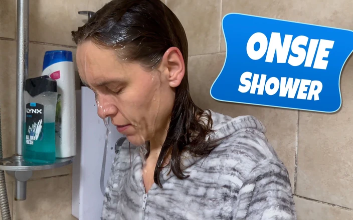 Wamgirlx: Onesie Wetlook mandi