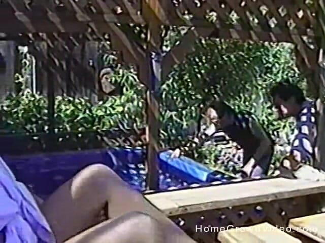 Homegrown Wives: ホットタブスウィンガーフェスト