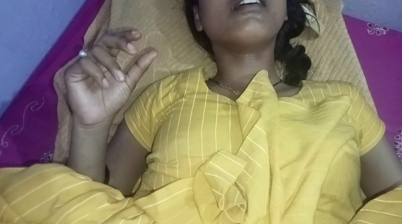 YOURAMRITA04: 村Vergin女の子はハードxxxx積による彼氏明確なヒンディー語オーディオDarty Talk