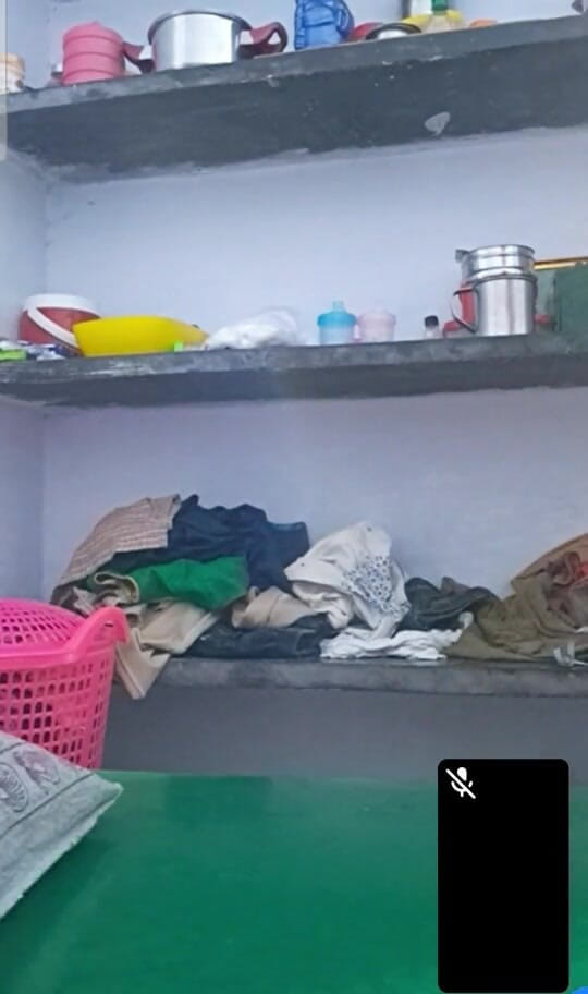 Jayaselvi: Dorftante zeigt ihren körper