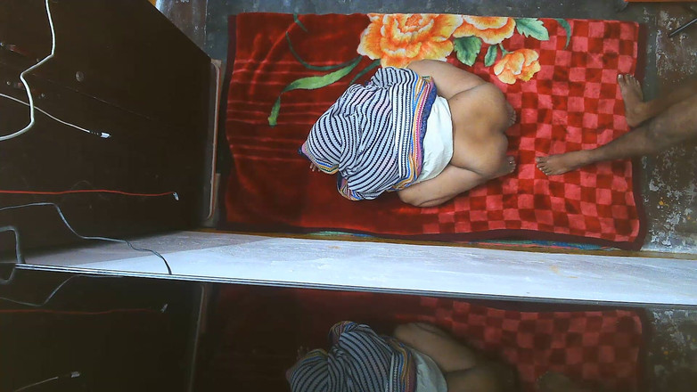 Busty Banuu: Người giúp việc bẩn thỉu