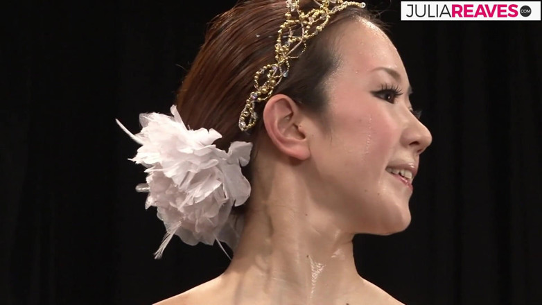 JapaneseAmateur: Skinny ballet gets pussy licked then fucked by two monster...