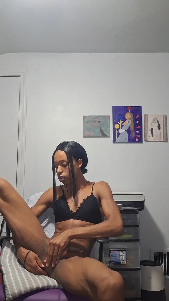 LordDashunKH: Gece geç saatlerde yayın ve mastürbasyon