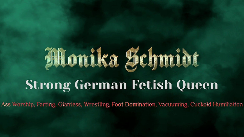 Strict Senz: Monika Schmidt Food Crushing Spucken Stiefelworship Verbale Demütigung