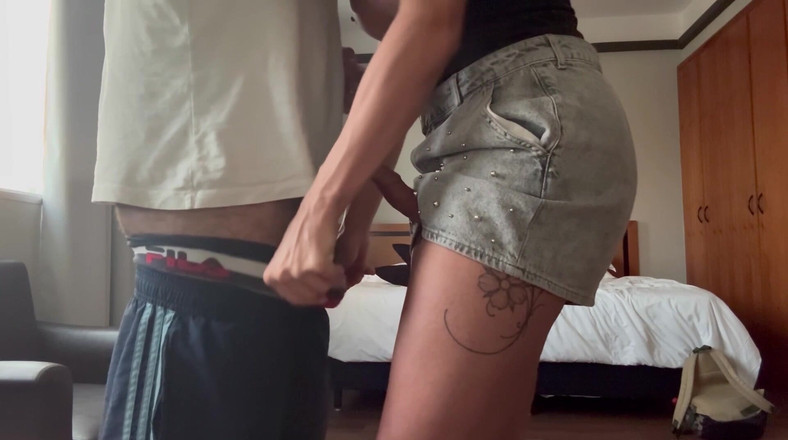 Agatha Lyra: 我送了他一个快速的生日礼物。