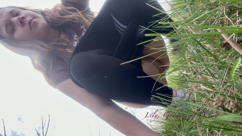 Lily, Goddess of Desire: Outdoor Pee Compilation