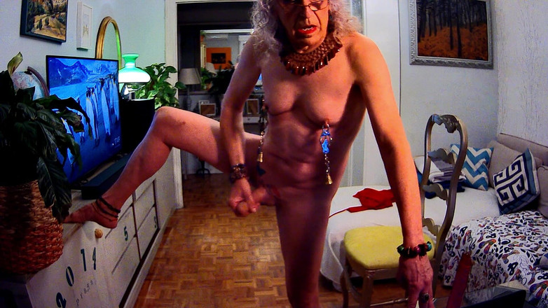 Carlatx: Dziwka z zaciskami na sutki