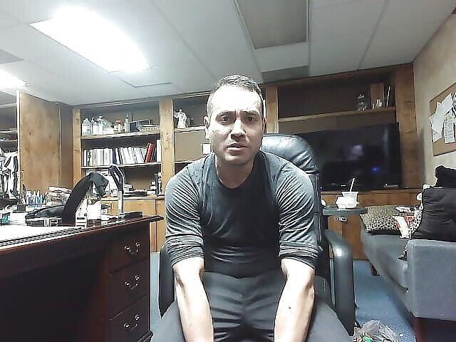 KoreanItalian: Austint4400 đo và chơi với con cặc của anh ấy