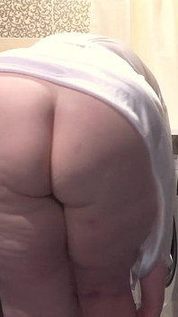 A Home Camera Watches a Mature Wife. a Curvy MILF Behind the Scenes. PAWG.
