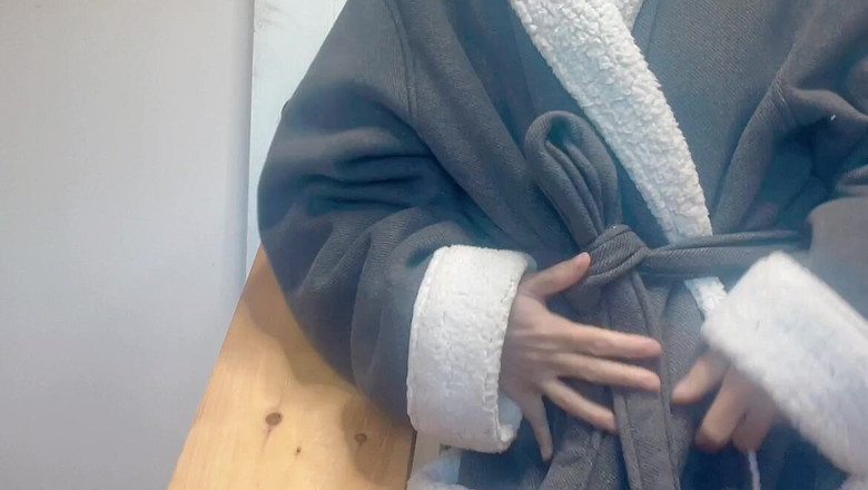 sweethanajapanese: Писяюча брудна пизда показує гарний вид на мініатюрну дівчину Хана Чан