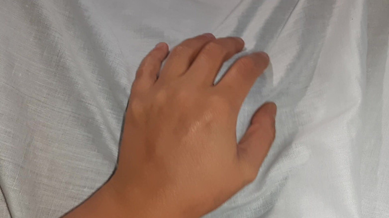 Lesbian-illusion: În timp ce iubita mea studiază pentru examen, vecina noastră...