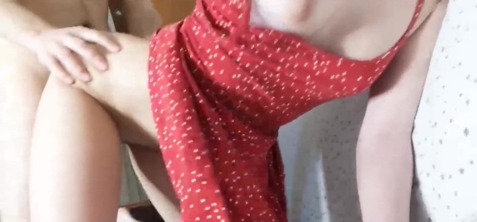 CalientePWNZ: Teen magra viene da pecorina che scopa calientepwNZ