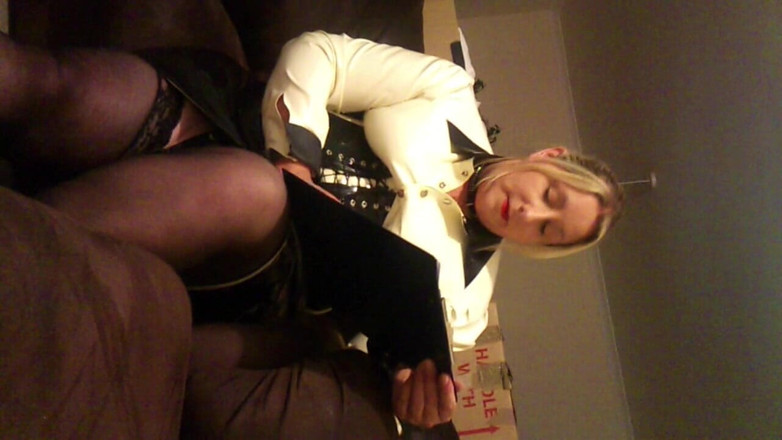 UKhousewife: Mistress in Latex assessment 1