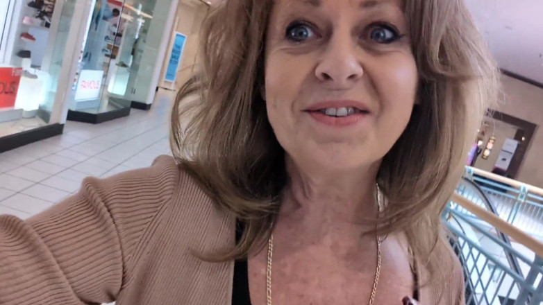 Little Linda: I Do Enjoy Dillard's