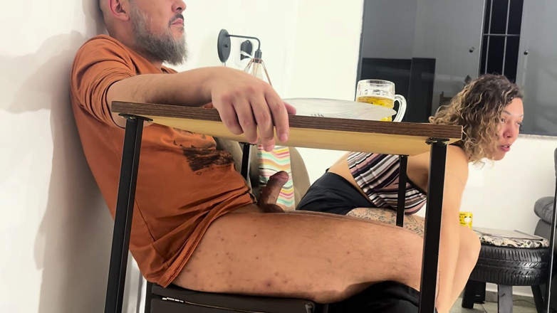 Victor SweetCoupleStories: Hijastra traviesa se masturba, hace una mamada y se lo...