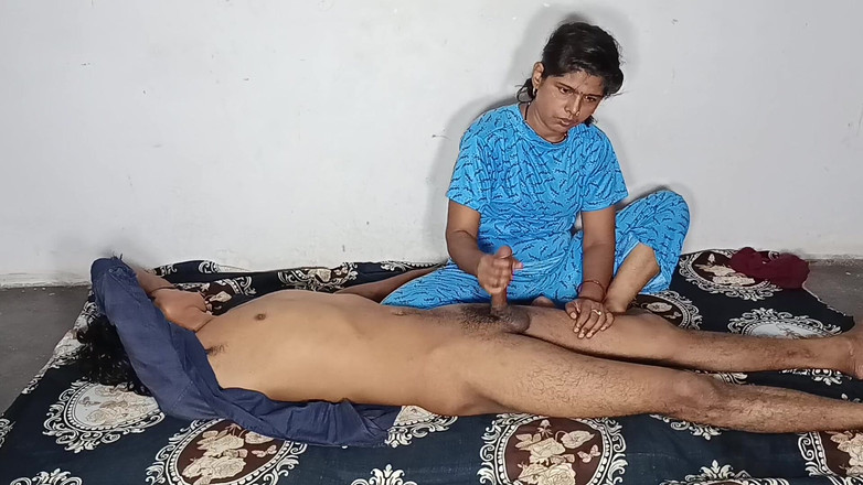 Desi Bhabhi Neha: Indický pár má hardcore sex - Desi Bhabhi se svým skutečným...