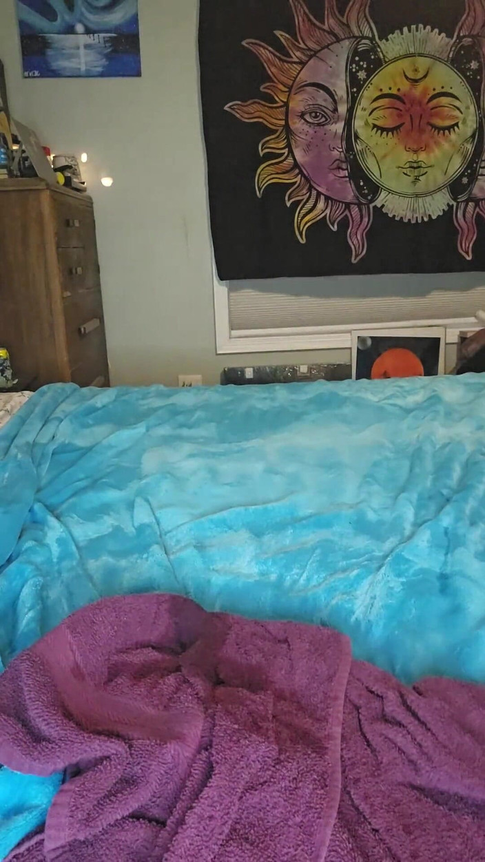 Jenn_sexxii: 熟女为你操自己两个小穴和射精