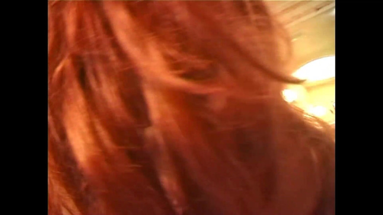 Still Slut: MILF amatur panas dengan tetek bagus melancap pepek berbulunya dengan...