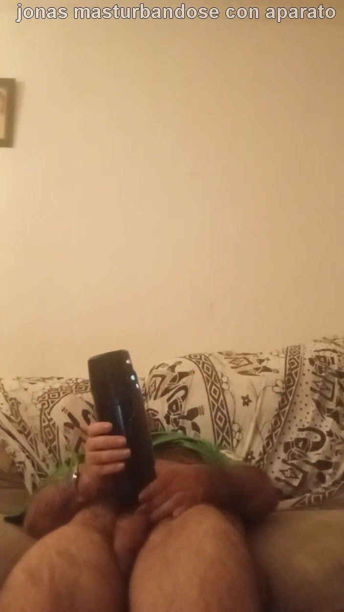 jonasxulo: Jonas thủ dâm với bribrador