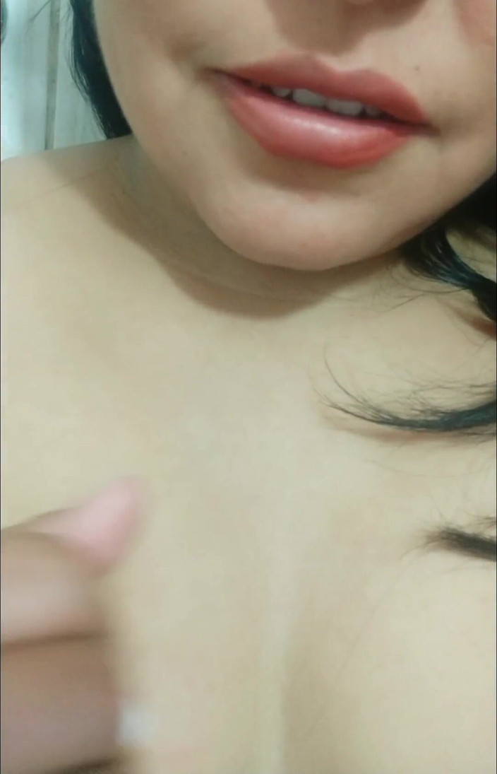 Carla Villalobos: Aku pelacur Totto, pacar virtualku