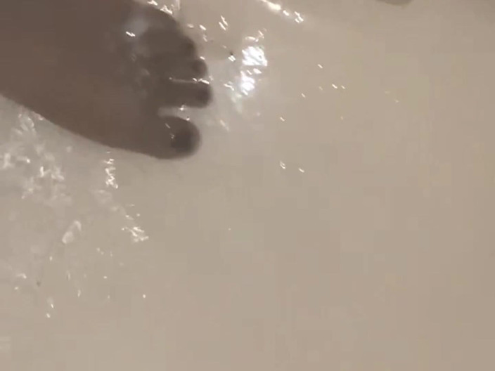 Gothbarbiemexi: Foot fetish video