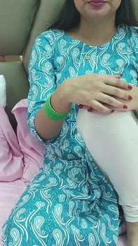 Volledige video: Devar Bhabhi flirt Bhabhi wordt zwanger van Devar tijdens krachtige in Hindi audio, wil echt orgasme