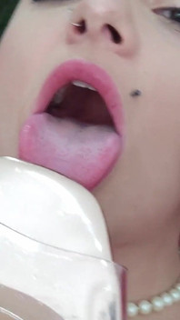 Teen Masturbating with Her Shoes and Pissed on