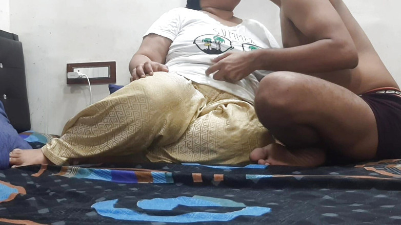 SameerPhunk: Obrovský zadek Sonia ošukaná ve svém domě svým manželem