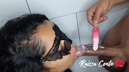 Raissa Conte: Succhia il gelato e un grosso cazzo nero