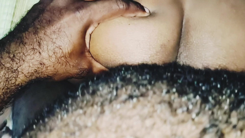 Gomathy: Awek Tamil Mencuba Pelbagai Jenis Posisi