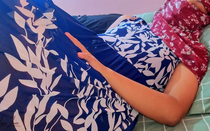 Hope Love: Fată timidă din Malaezia se fute cu un bărbat excitat