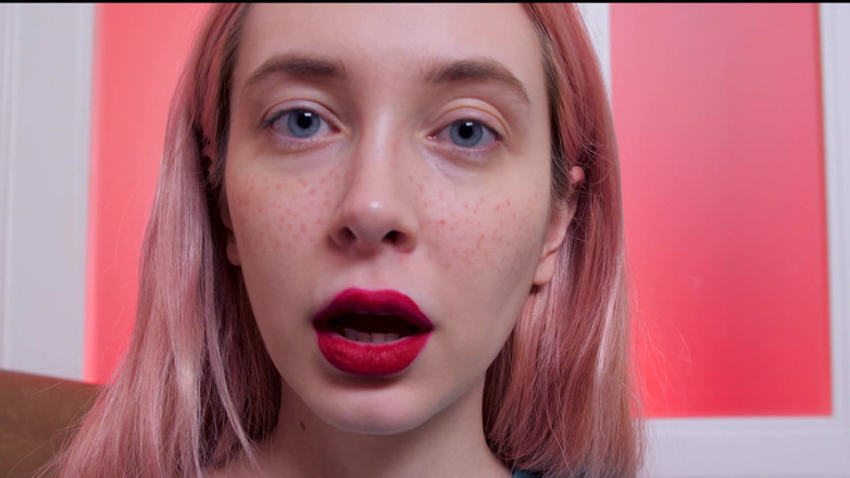 Loly Nebel Studio: Worship My Face, Tiny Toy