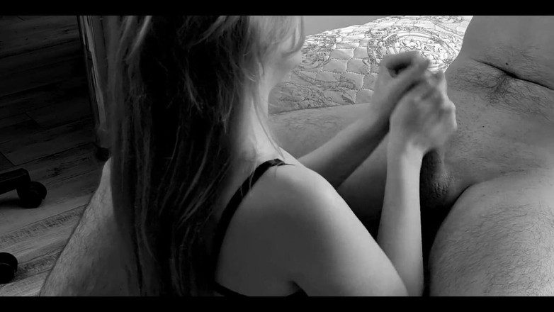 lipsyjull: Um cara fode uma garota com uma bunda grande em...