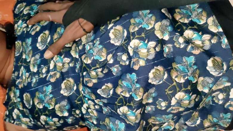 Sonamone07: Pacar india lagi asik muncrat 3 kali dan ngentot memek sempit...