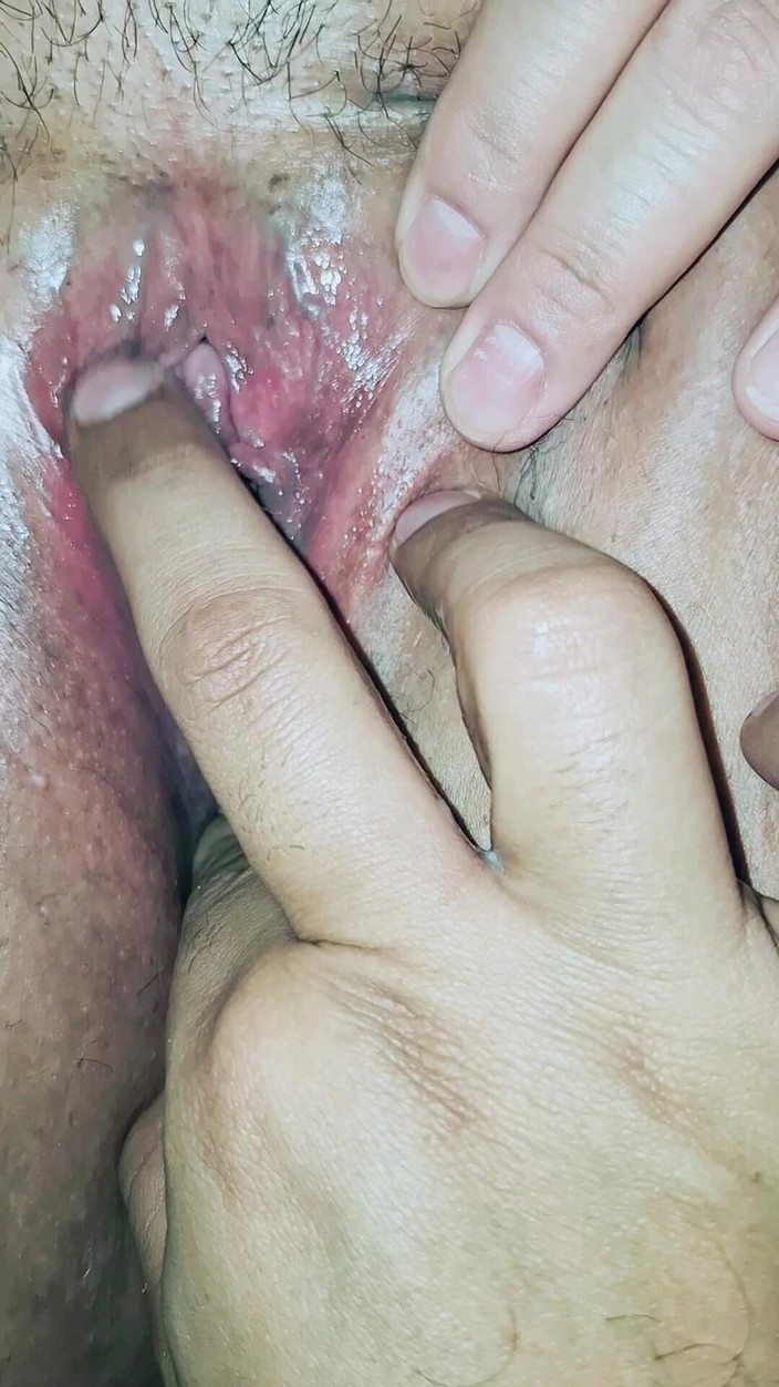 Vecinaculona: 내 자지를 빠는 거유 밀프