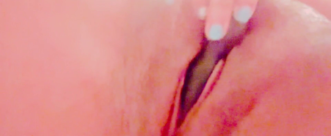 Peachlore: الاستمناء في الدش