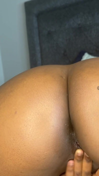 Sick My Pussy Lips if You See Them Hanging