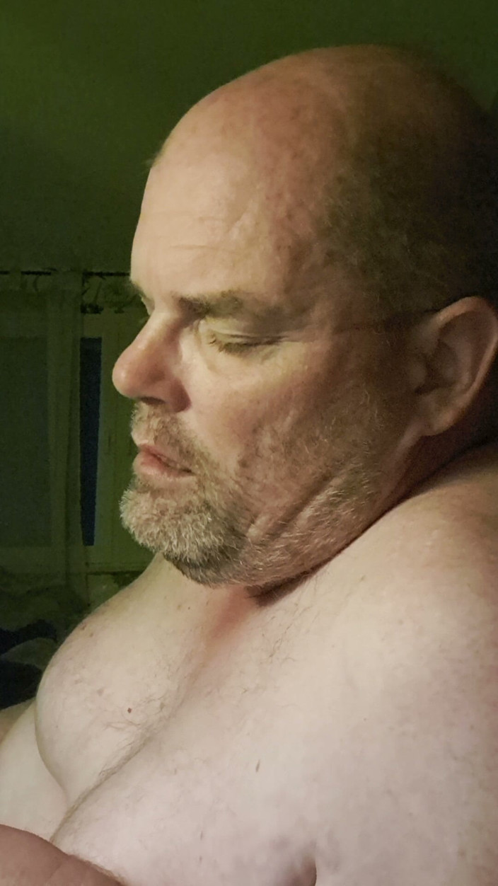 Fickspecht: New Stretching Exercise for the Slut Saturday Morning