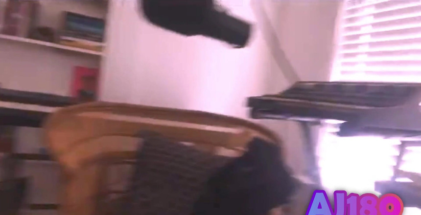 AJ180: Tôi nhớ mùi của bạn tôi vừa tìm thấy video...