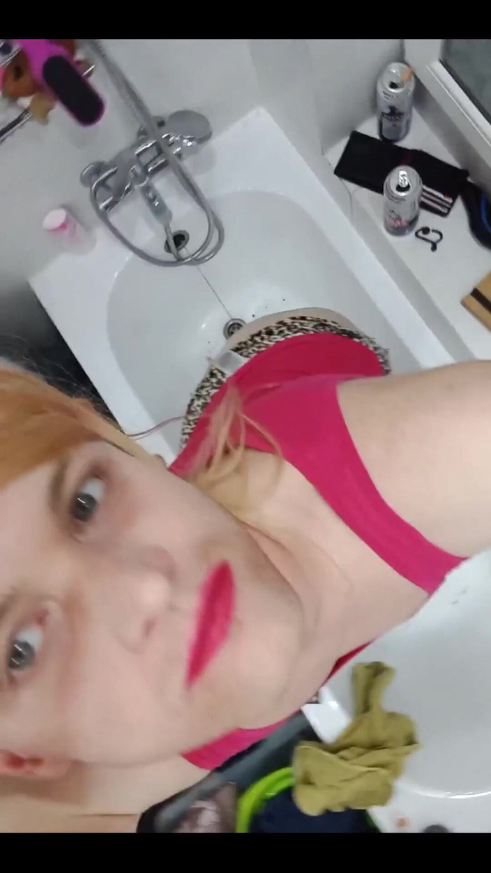 SissyPola: Blondine wieder