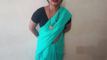 YOURAMRITA04: Süße Desi bhabhi lutscht Dever schwanz in den mund und...