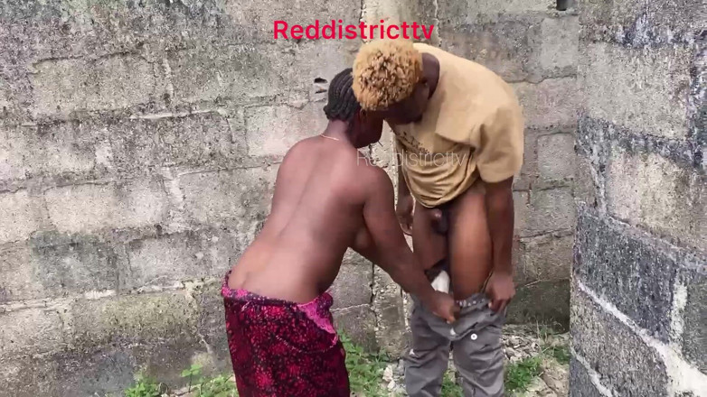 Red district Tv: A Moment Worth Remembering, Sneaky Quicky