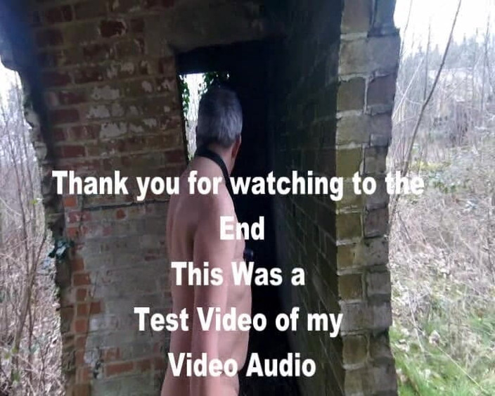 Andy: Bugil sambil jalan-jalan sambil bugil