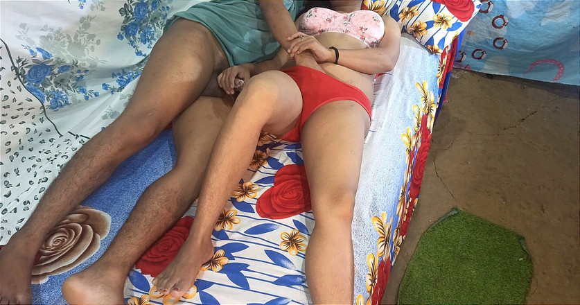 Namita: 德西新婚哥和她的丈夫的第一晚