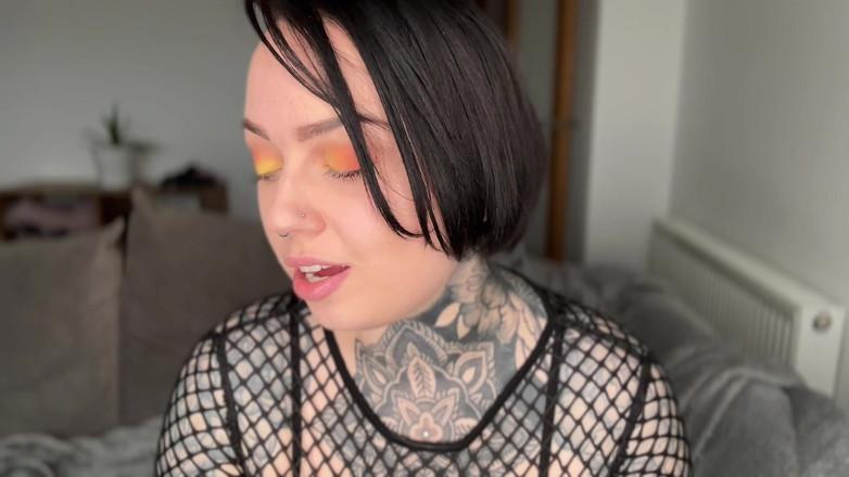 Miss Valentina: Sending Life