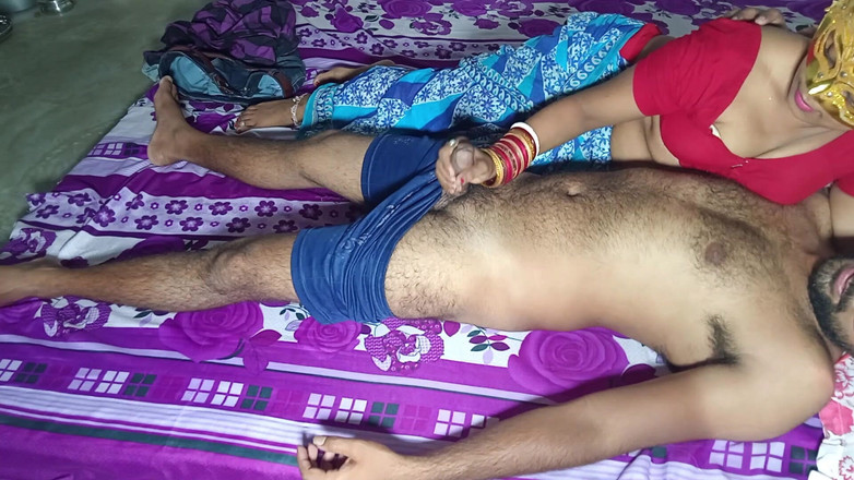 FireeCouple: 혼자 파티를 즐기는 인도 바비