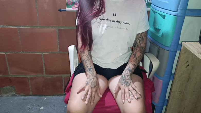 Dalyla: 이웃이라는 것을 상상하며 만지는 핫한 빨간 머리